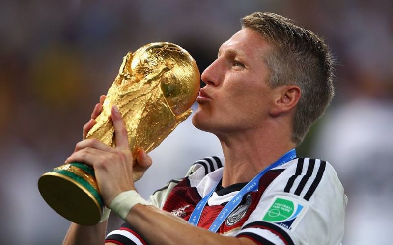 Bastian Schweinsteiger là biểu tượng bất tử của bóng đá Đức