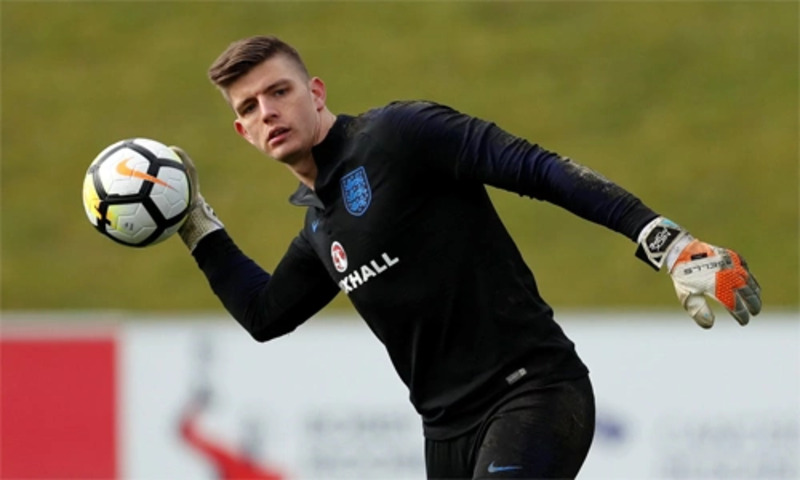 Nick Pope là thủ môn người Anh