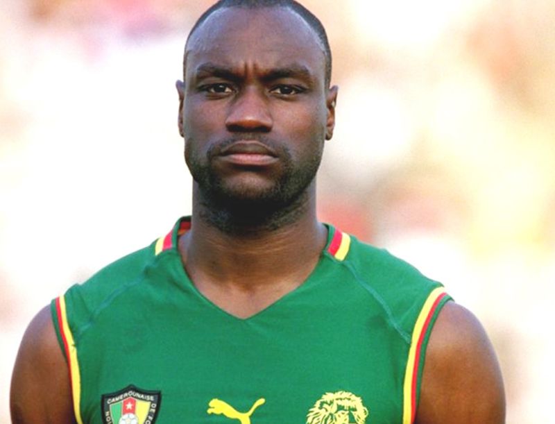 Patrick Mboma là huyền thoại bóng đá Cameroon
