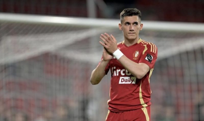 Anh trưởng thành từ Panathinaikos và hiện thi đấu tại Sporting Lisbon